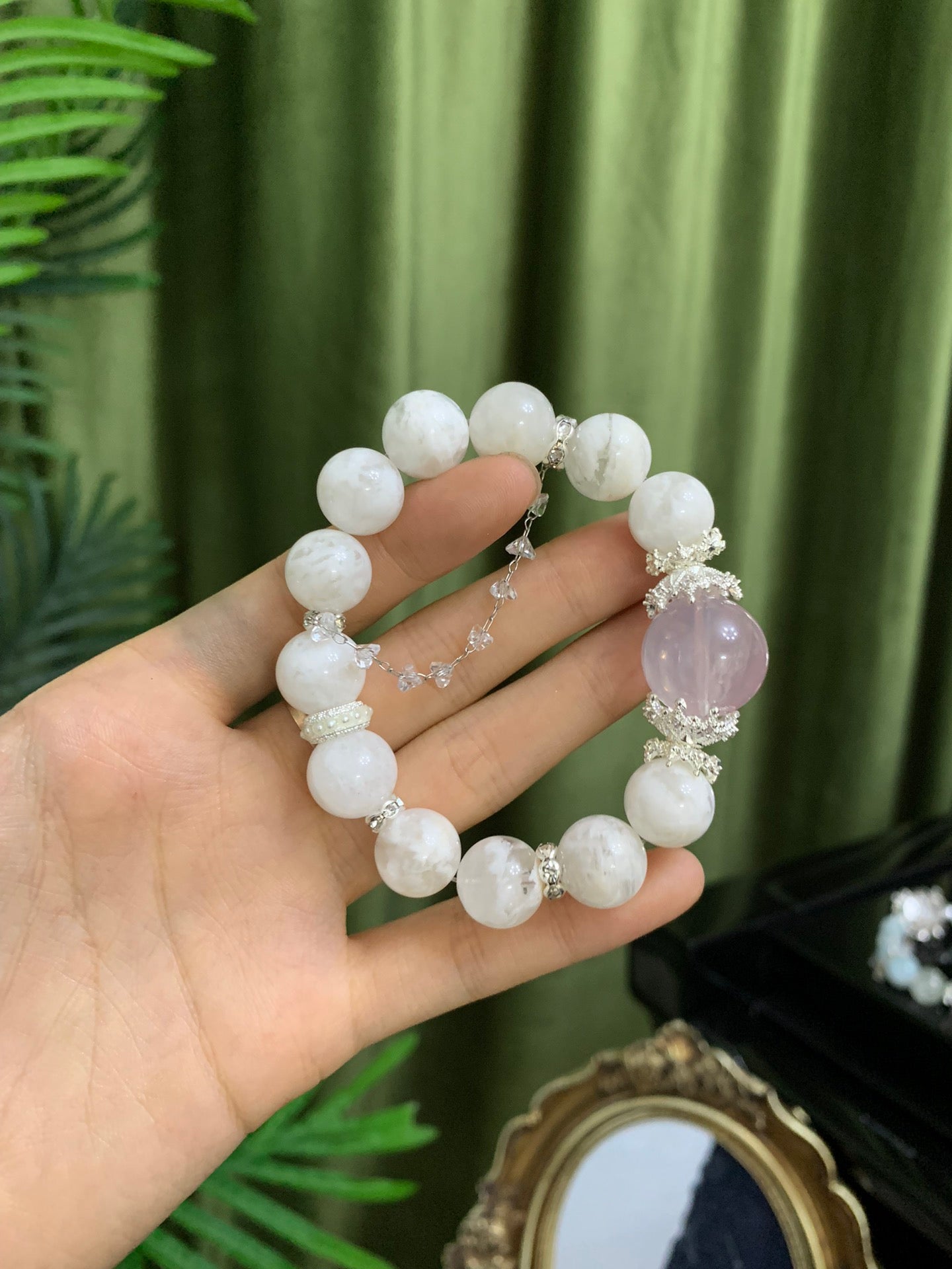 White Agate and Pink Crystal Bracelet
