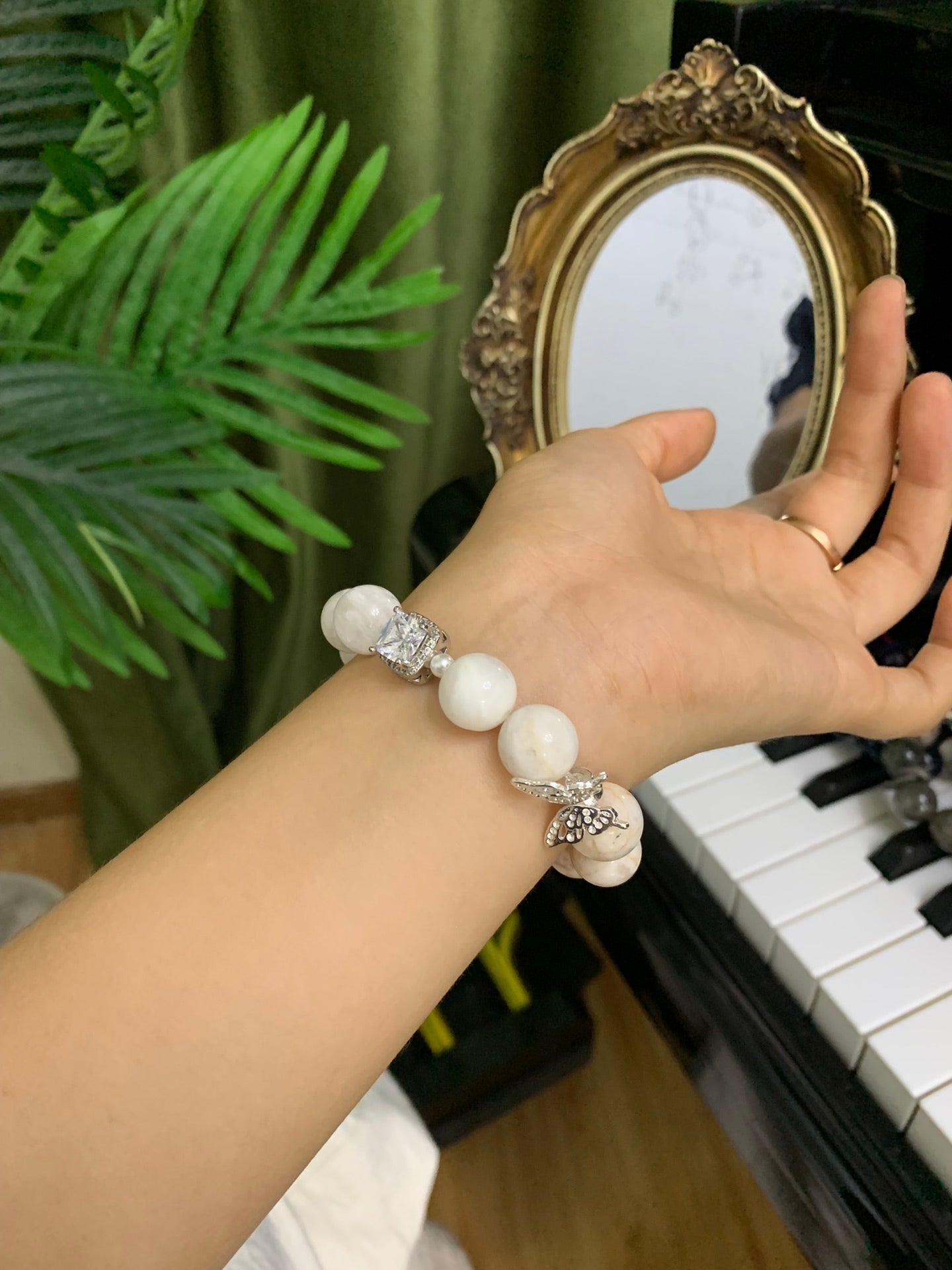 White Crystal and Pearl Bracelet